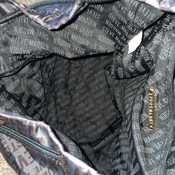 NEVER USED Steve Madden Backpack Black/Grey /w Gold Detail - Picture 3 of 4